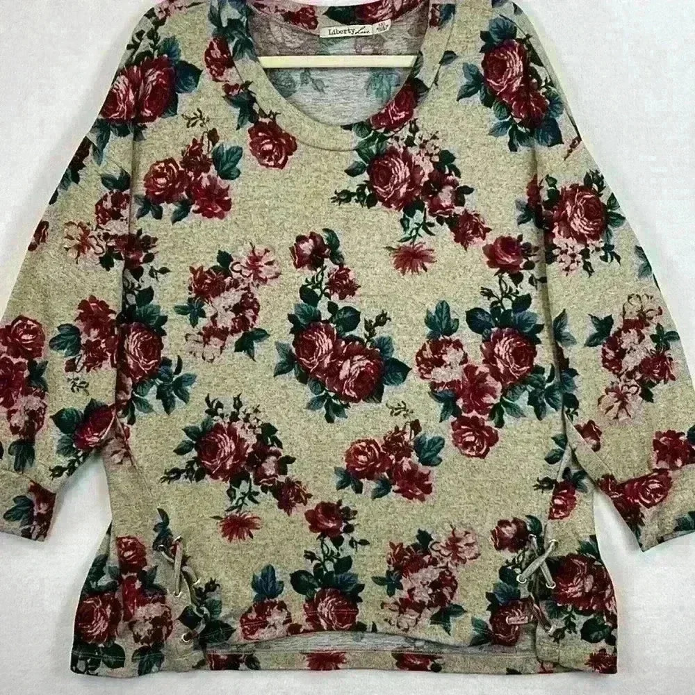 Liberty Love Tunic Top Women’s 3X Lacing Details